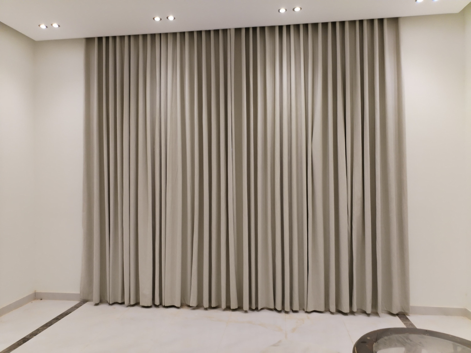 Wifi  Remote  Control  Curtain